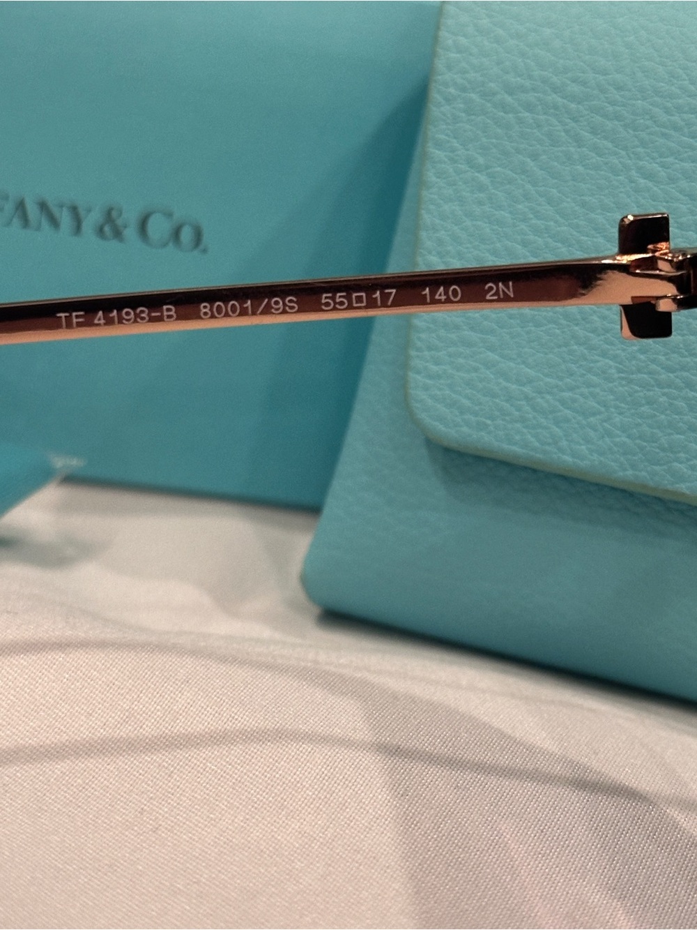Tiffany & Co. Women's Blue Gradient Oversized Sunglasses - Picture 5 of 7